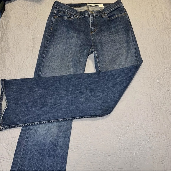 DKNY Bootcut Jeans Size 6p Dark Denim - Picture 8 of 9